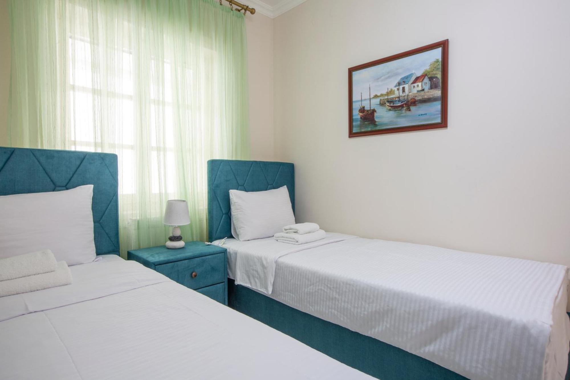 Montesan Luxury Apartment Beach Front Свети-Стефан Экстерьер фото