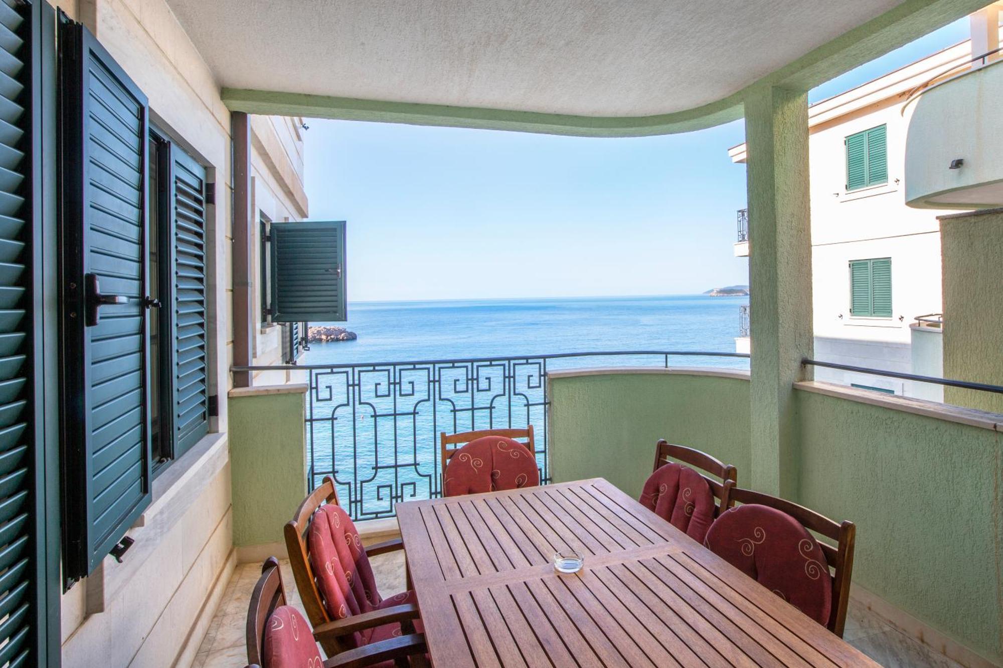 Montesan Luxury Apartment Beach Front Свети-Стефан Экстерьер фото