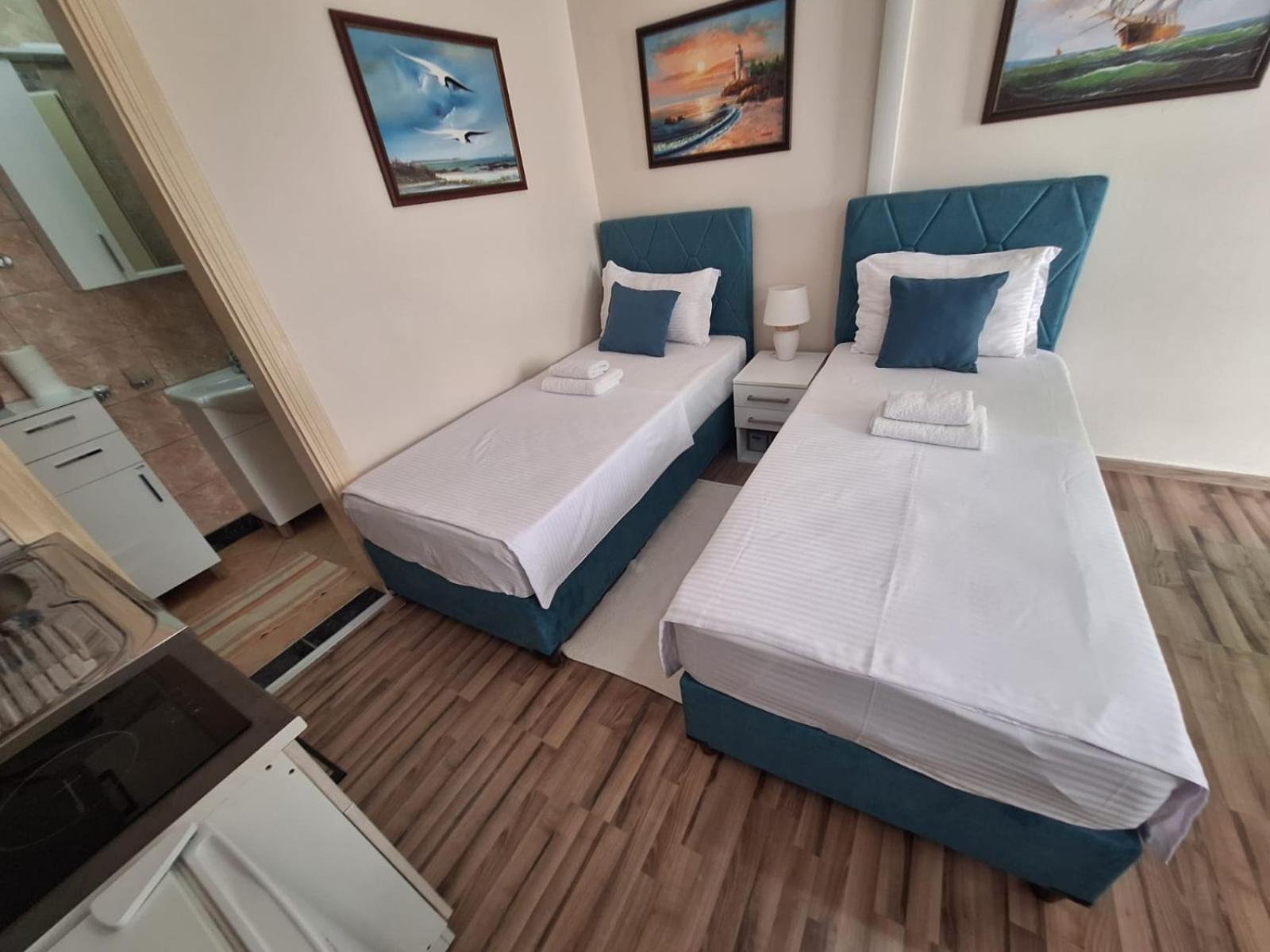 Montesan Luxury Apartment Beach Front Свети-Стефан Экстерьер фото