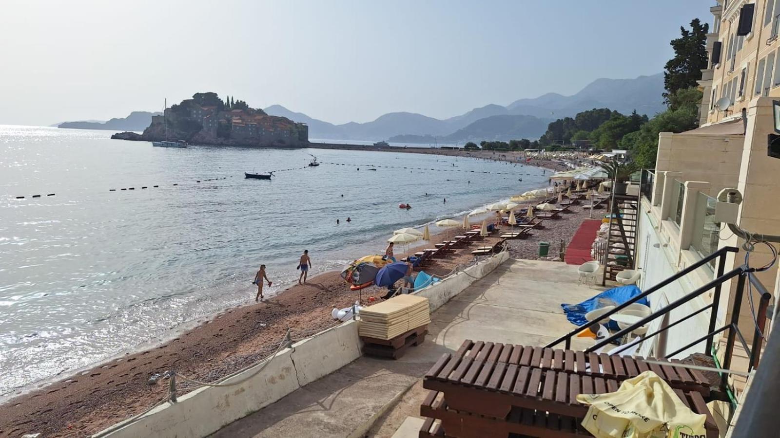 Montesan Luxury Apartment Beach Front Свети-Стефан Экстерьер фото