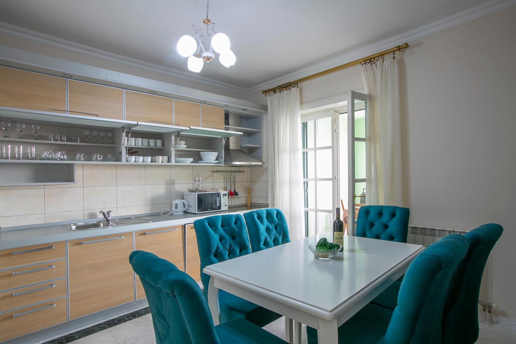 Montesan Luxury Apartment Beach Front Свети-Стефан Экстерьер фото