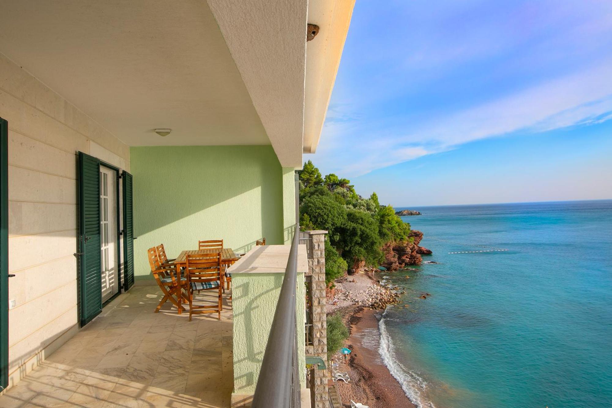 Montesan Luxury Apartment Beach Front Свети-Стефан Экстерьер фото
