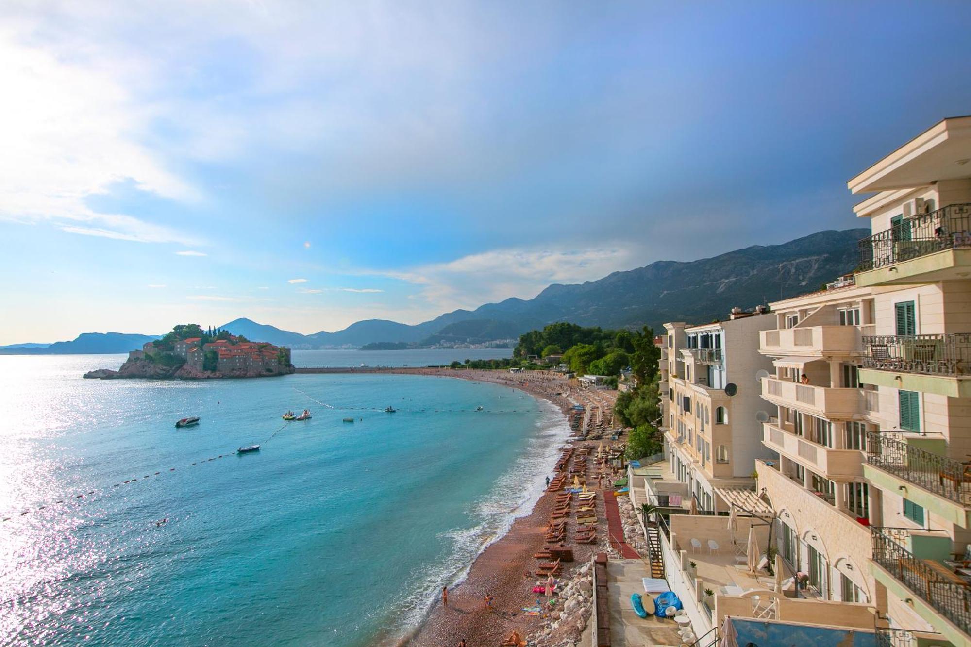 Montesan Luxury Apartment Beach Front Свети-Стефан Экстерьер фото