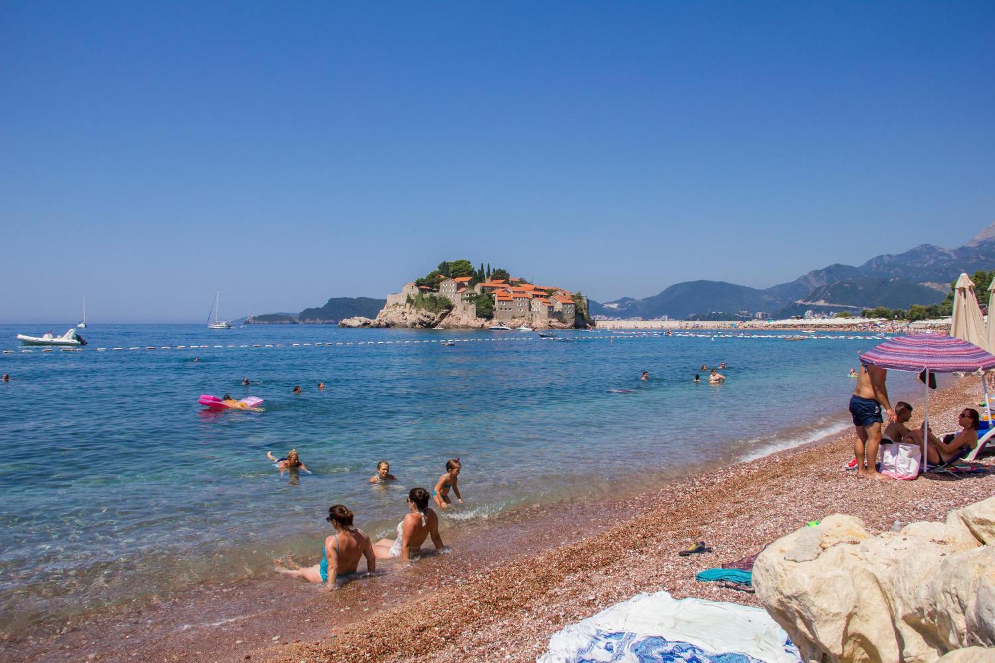 Montesan Luxury Apartment Beach Front Свети-Стефан Экстерьер фото