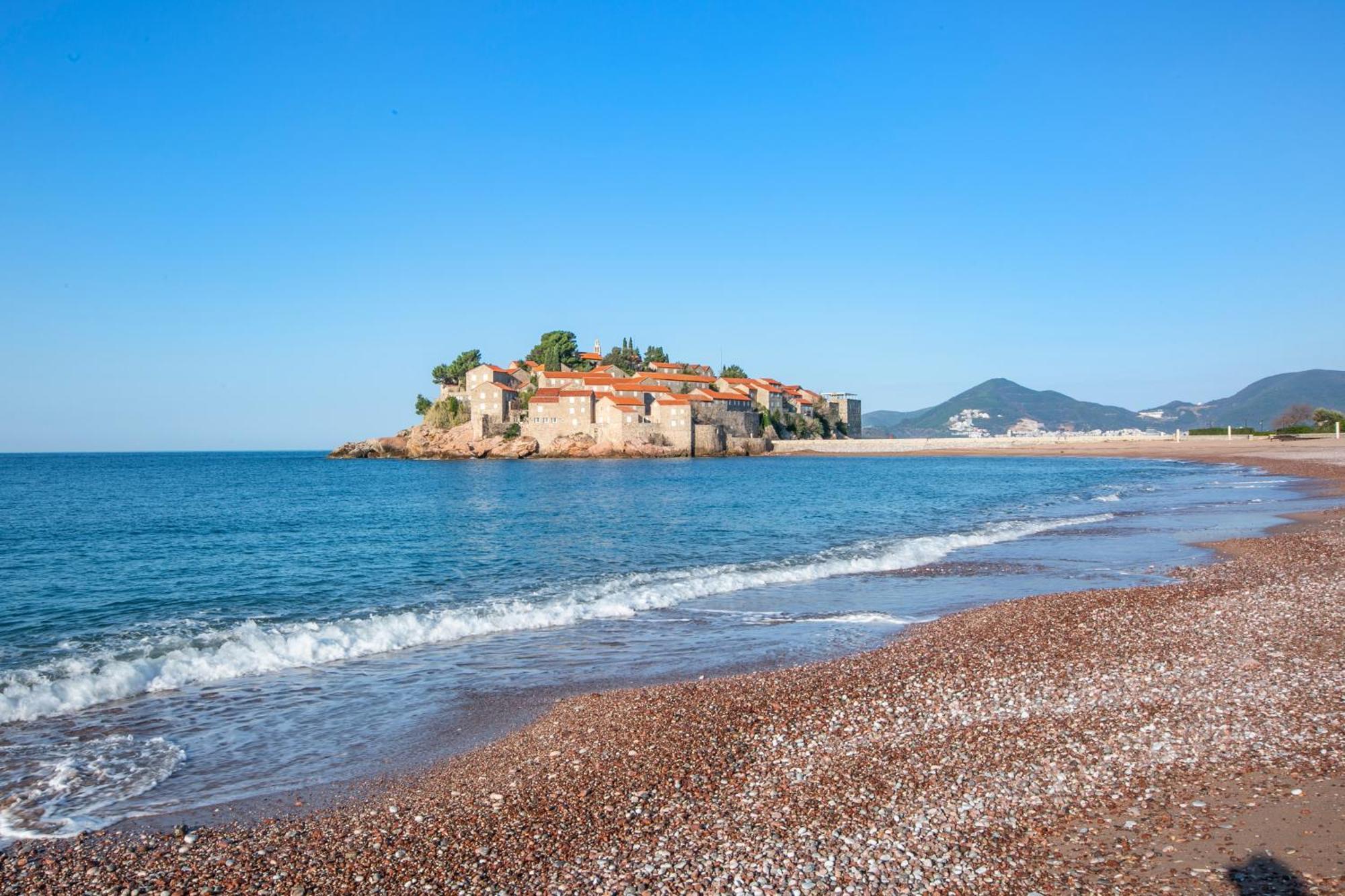 Montesan Luxury Apartment Beach Front Свети-Стефан Экстерьер фото